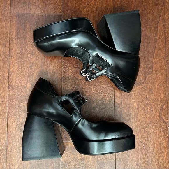 Jeffrey Campbell Corgi Platform Mary Janes,
Wednesday Addams Black Leather Size5 - Picture 3 of 15